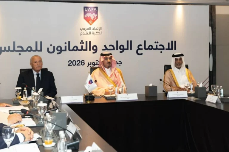 الاتحاد العربي يجدد دعمه لإنفانتينو ويشيد بجهوده لتطوير كرة القدم