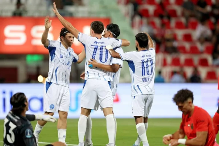 مدربا شباب الأهلي والنصر لا يشعران بالرضا بعد التعادل
