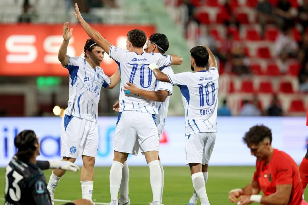 مدربا شباب الأهلي والنصر لا يشعران بالرضا بعد التعادل