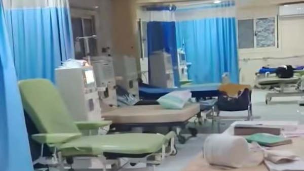 عمي تعبان ومش لاقي حد.. مواطن يشكو من غياب الأطباء في قسم الغسيل الكلوي بمستشفى قنا