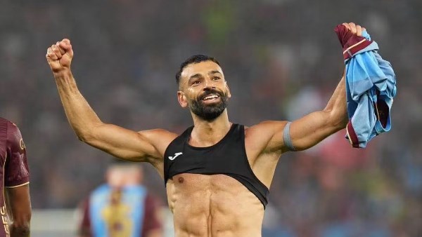محمد صلاح يحصد جائزة الأفضل في الدوري التركي