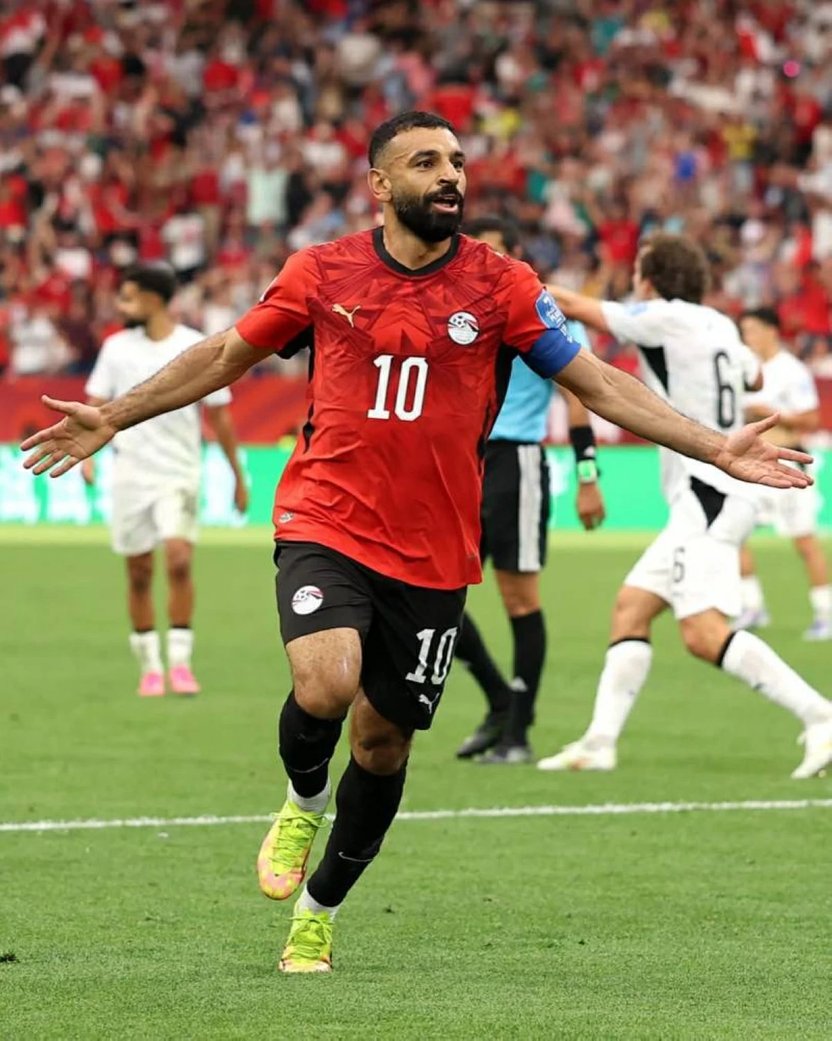 محمد صلاح يعود لمنتخب مصر.. تفاصيل انتهاء أزمته مع الجهاز الفني