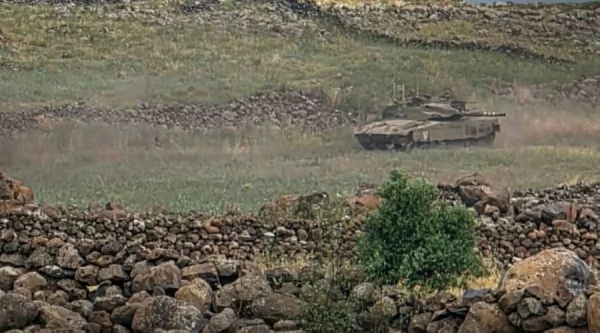الجيش الإسرائيلي يوسع التوغل في ريف دمشق ويقتل شخصاً في القنيطرة