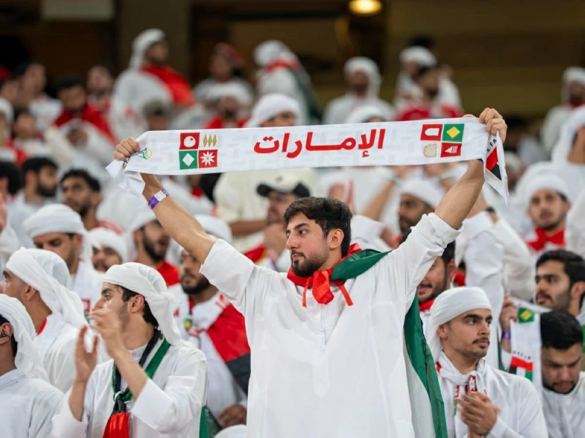 جمهور منتخب الإمارات.. شكراً ما قصرتم