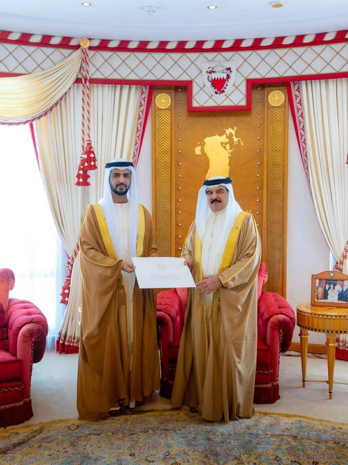 محمد بن زايد يدعو ملك البحرين لحضور «مؤتمر الأمم المتحدة للمياه»