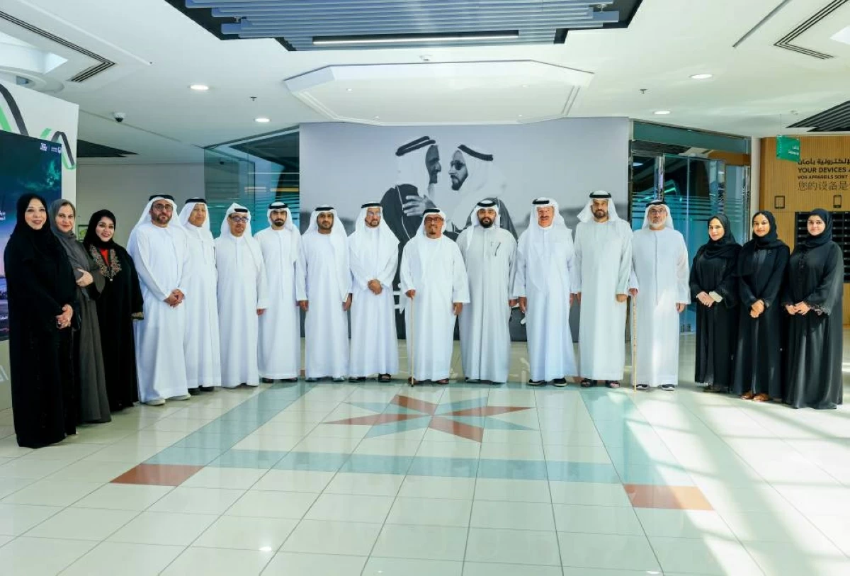 ضاحي خلفان: الأسرة أساس استقرار المجتمع وحماية الأبناء