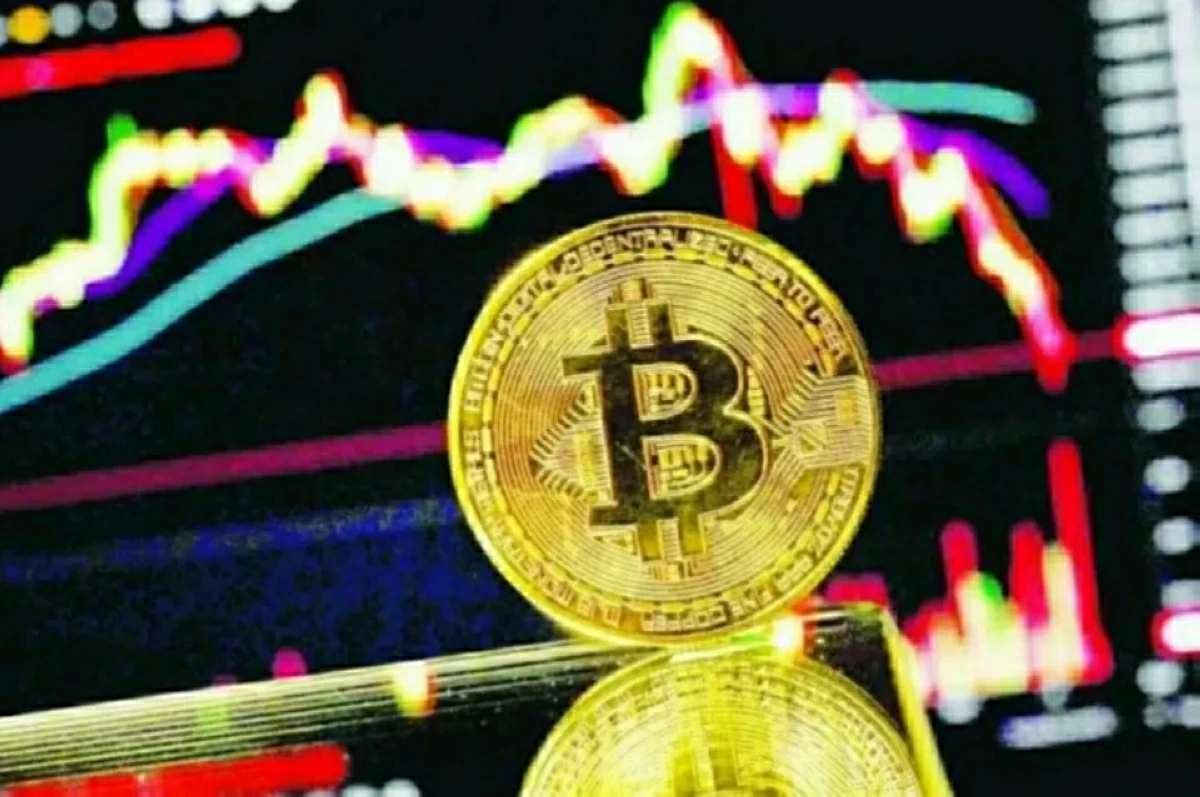 «البيتكوين» فوق 83 ألف دولار مجدداً