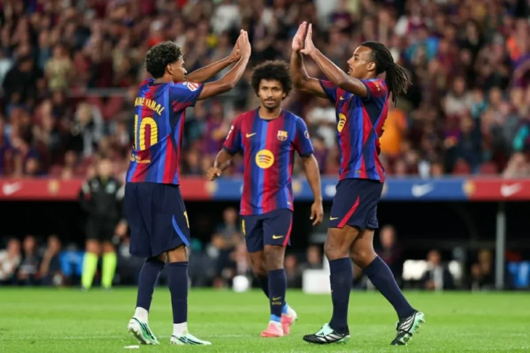 برشلونة يهزم خيتافي بسهولة ويحقق فوزه الثامن