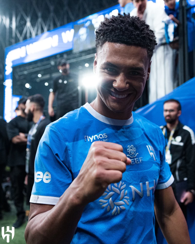 الهلال يكسب «الكلاسيكو» السعودي والصدارة