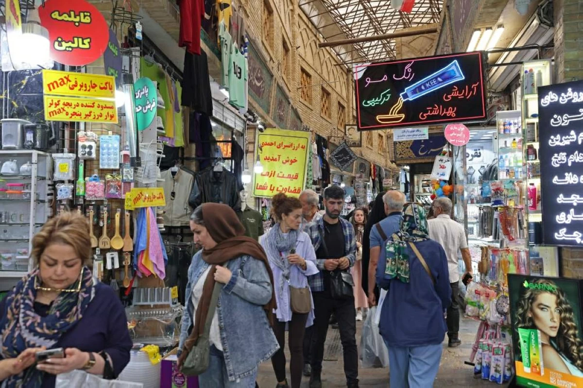 ترامب: إيران بدأت تهدأ مع بدء «العزل الكامل»