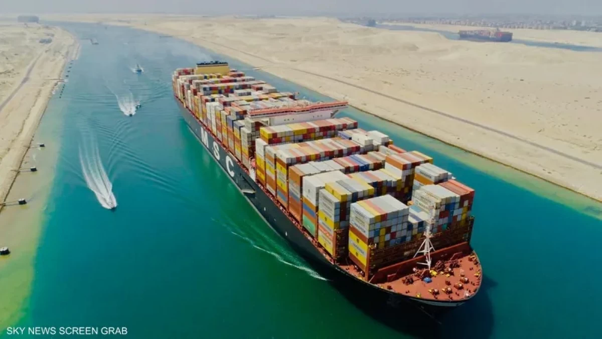 مصر: ارتفاع إيرادات السياحة وقناة السويس وتحويلات العاملين بالخارج