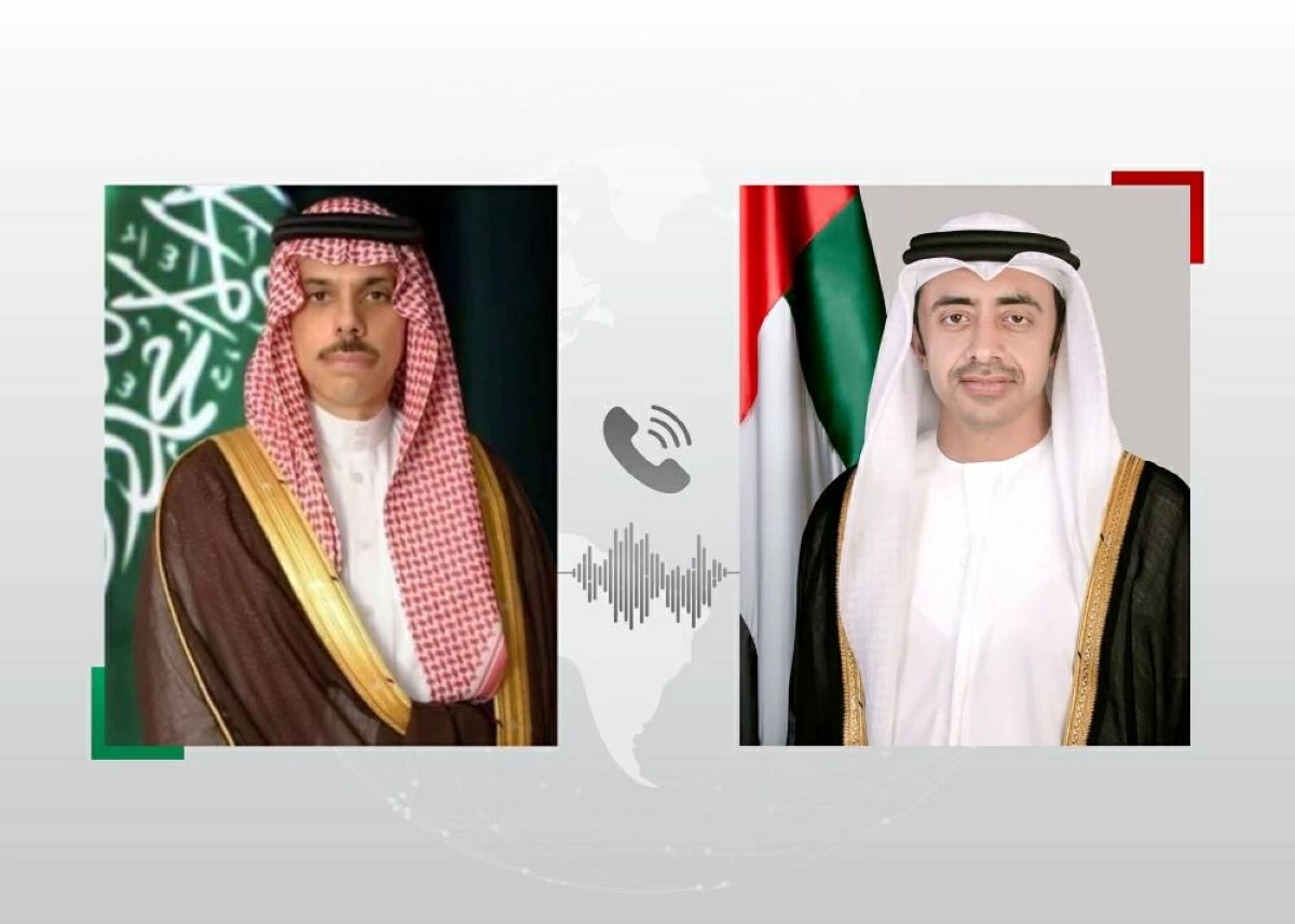 عبدالله بن زايد: الإمارات تتضامن بشكل كامل مع السعودية.. وندين الهجمات الحوثية الإرهابية