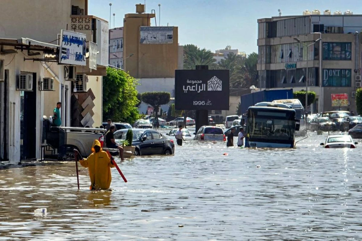 سيول جارفة تغرق العاصمة الليبية وتخلف ضحايا