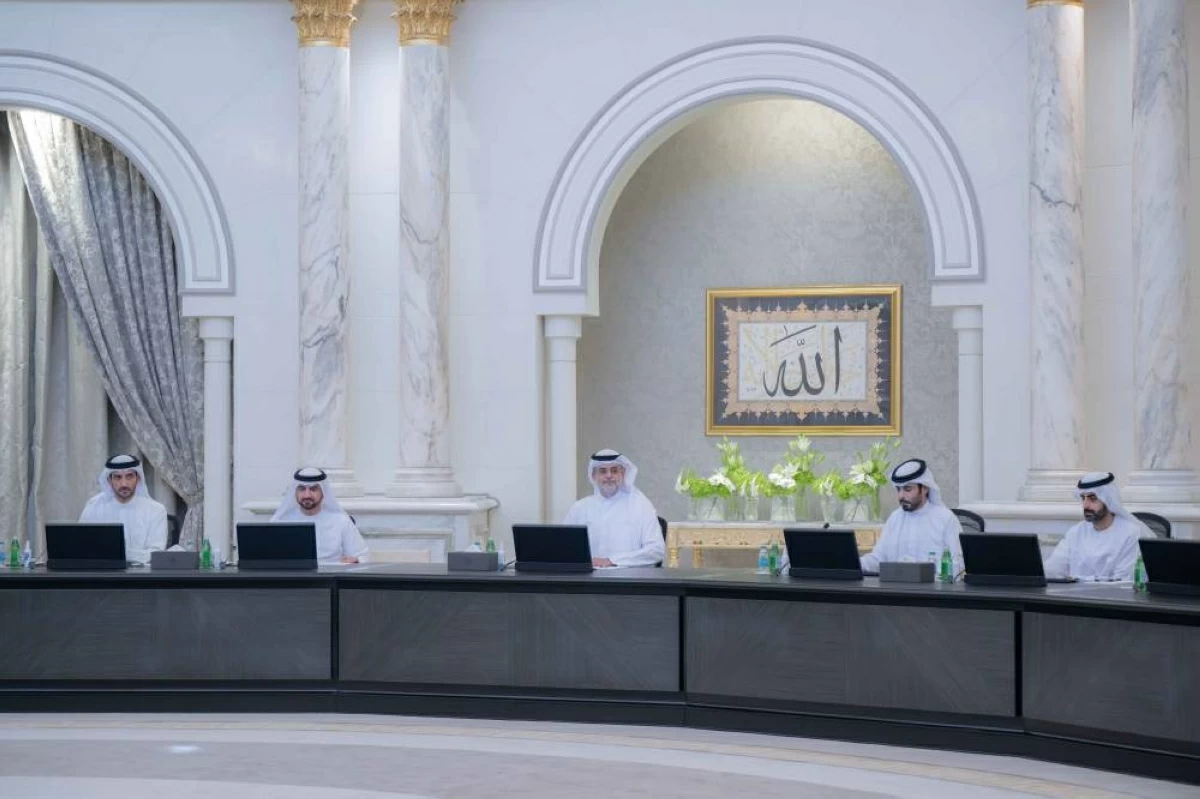 «تنفيذي الشارقة» يعتمد هيكل دائرة العلاقات الحكومية