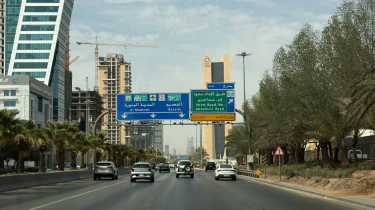 ضربات نوعية تستهدف «العصب الحربي» للحوثيين
