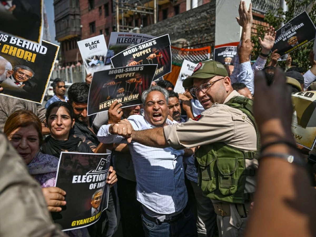 الهند.. حبس 2 من قادة «حزب الصراصير» 5 أيام