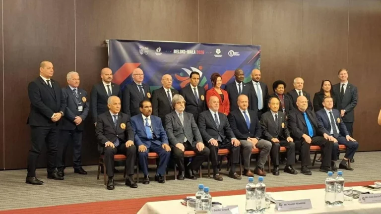 الرزوقي يحتفظ بمنصب نائب رئيس «دولي الكاراتيه» بأعلى الأصوات