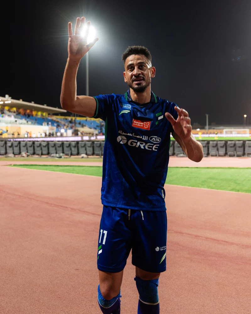 جمال السلامي يحقق الانتصار الأول في الدوري السعودي بهدف باتنا القاتل