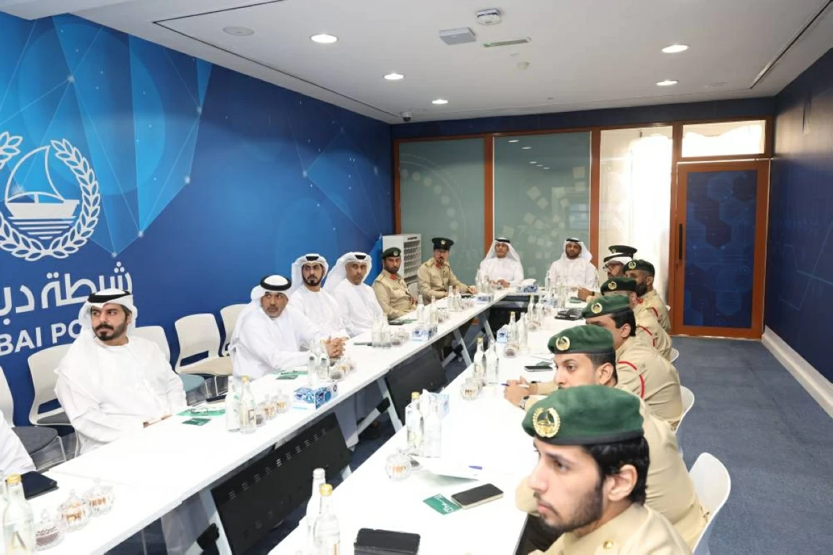 شرطة دبي تطور خدماتها وفق احتياجات المتعاملين