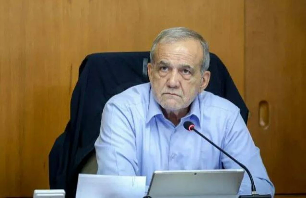 الرئيس الإيراني: العقوبات الأمريكية تزيد الوضع سوءاً