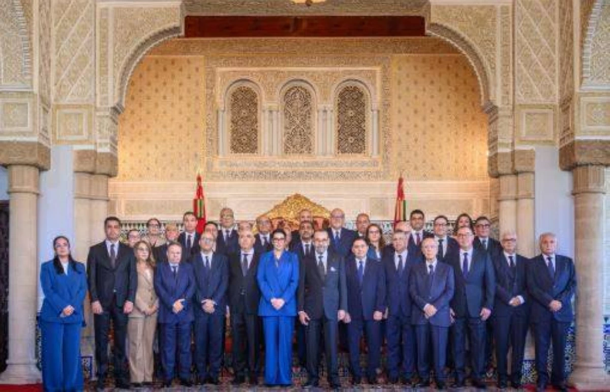 المغرب يعين لقجع وزيراً للمالية ويبقي على وزيري الخارجية والداخلية