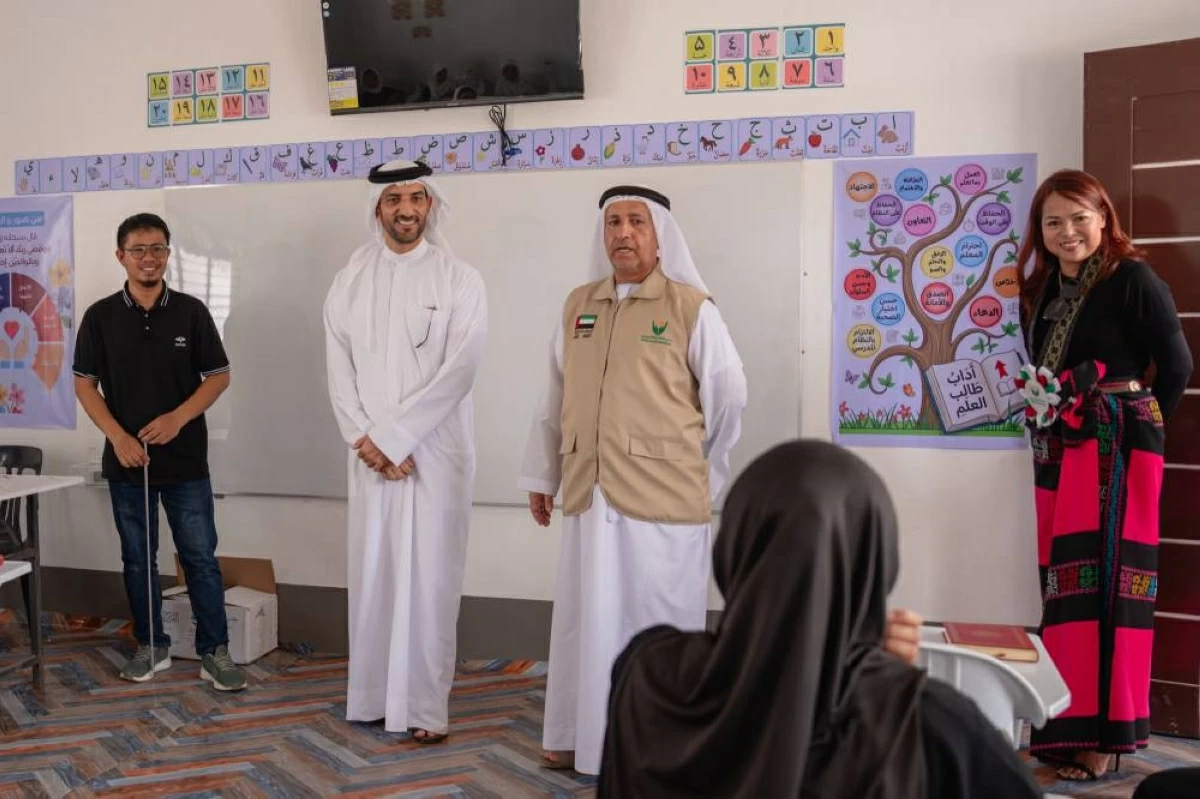 سلطان بن أحمد: العمل الإنساني ركيزة إماراتية راسخة ومتأصلة