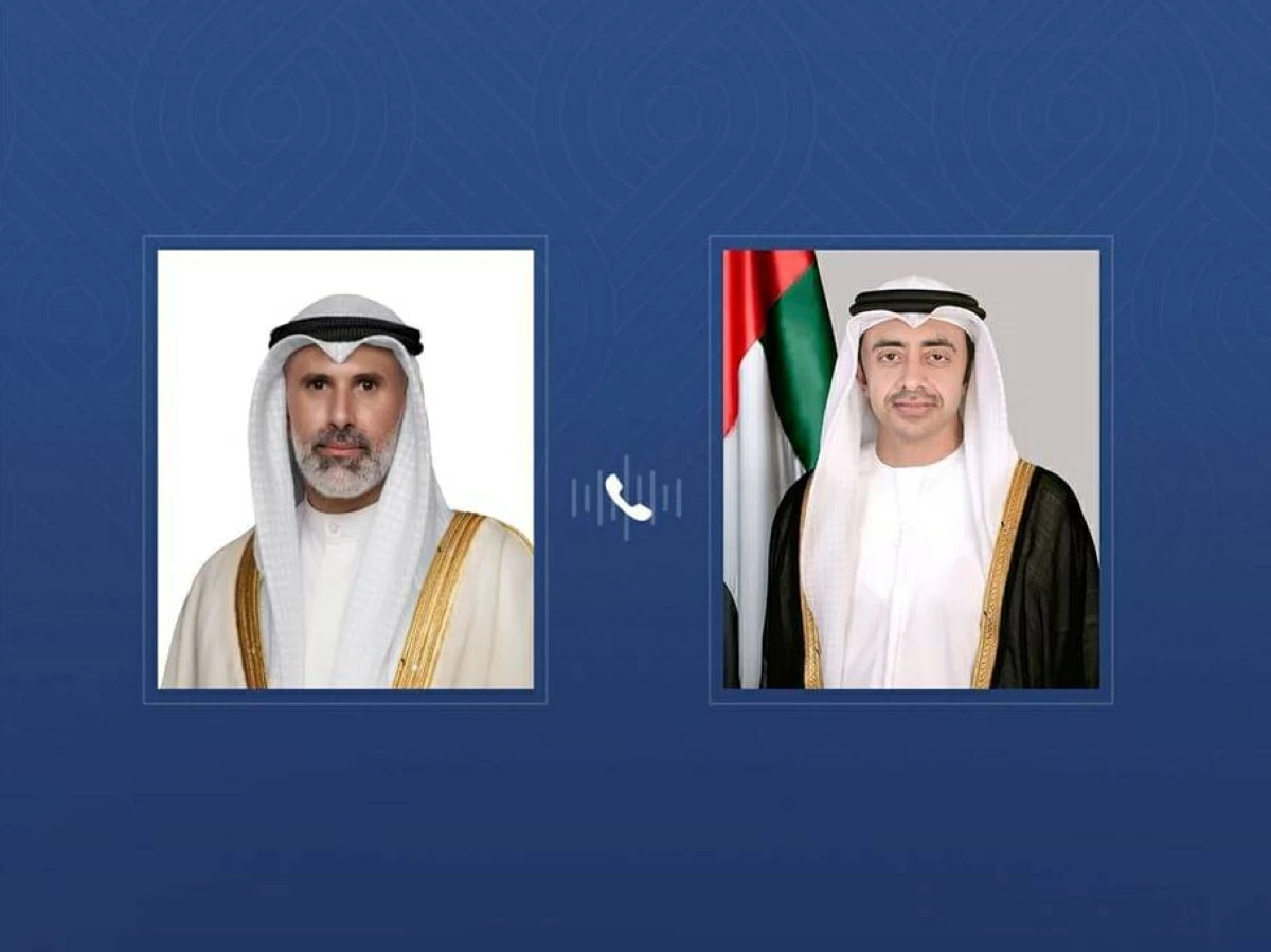عبدالله بن زايد ووزير خارجية الكويت يبحثان التطورات في المنطقة
