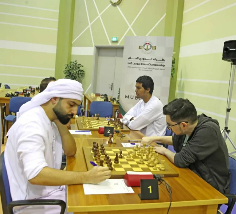 فوز الشارقة ودبي في افتتاح دوري الشطرنج