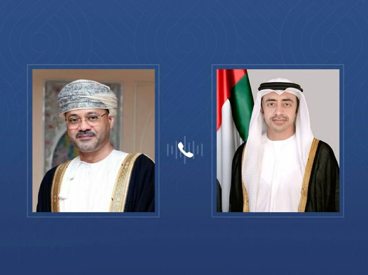 عبدالله بن زايد ووزير خارجية عُمان يبحثان التطورات الإقليمية