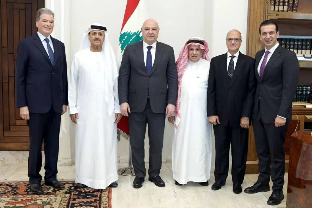 الرئيس اللبناني يستقبل وفد الاتحاد العربي لكرة السلة