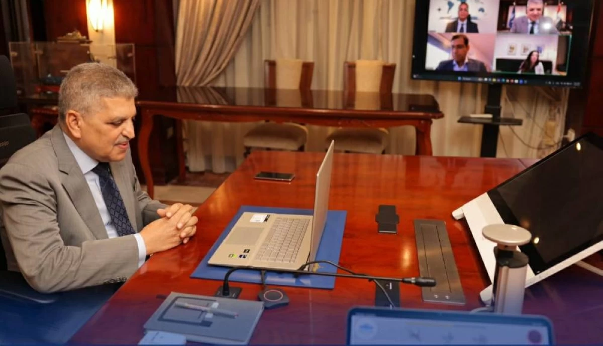 «ميرسك» تعود إلى قناة السويس بـ276 رحلة و23 مليون طن