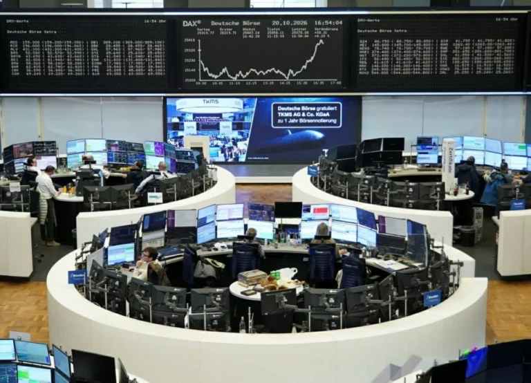 أسهم أوروبا تستقر مع تبديد مخاوف اضطرابات فرنسا الدعم من نتائج الشركات