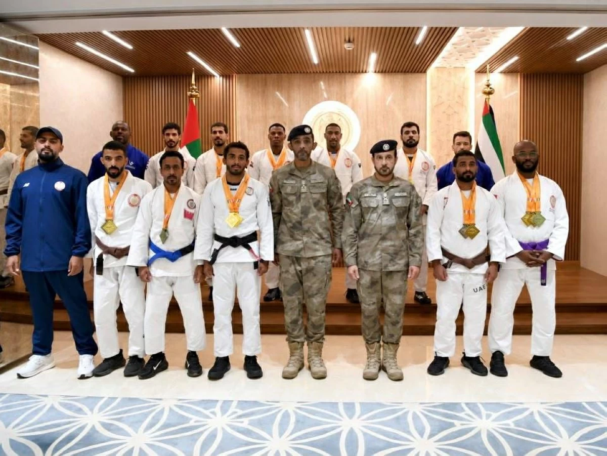 أحمد المهيري يستقبل منتخبي الجوجيتسو والترايثلون