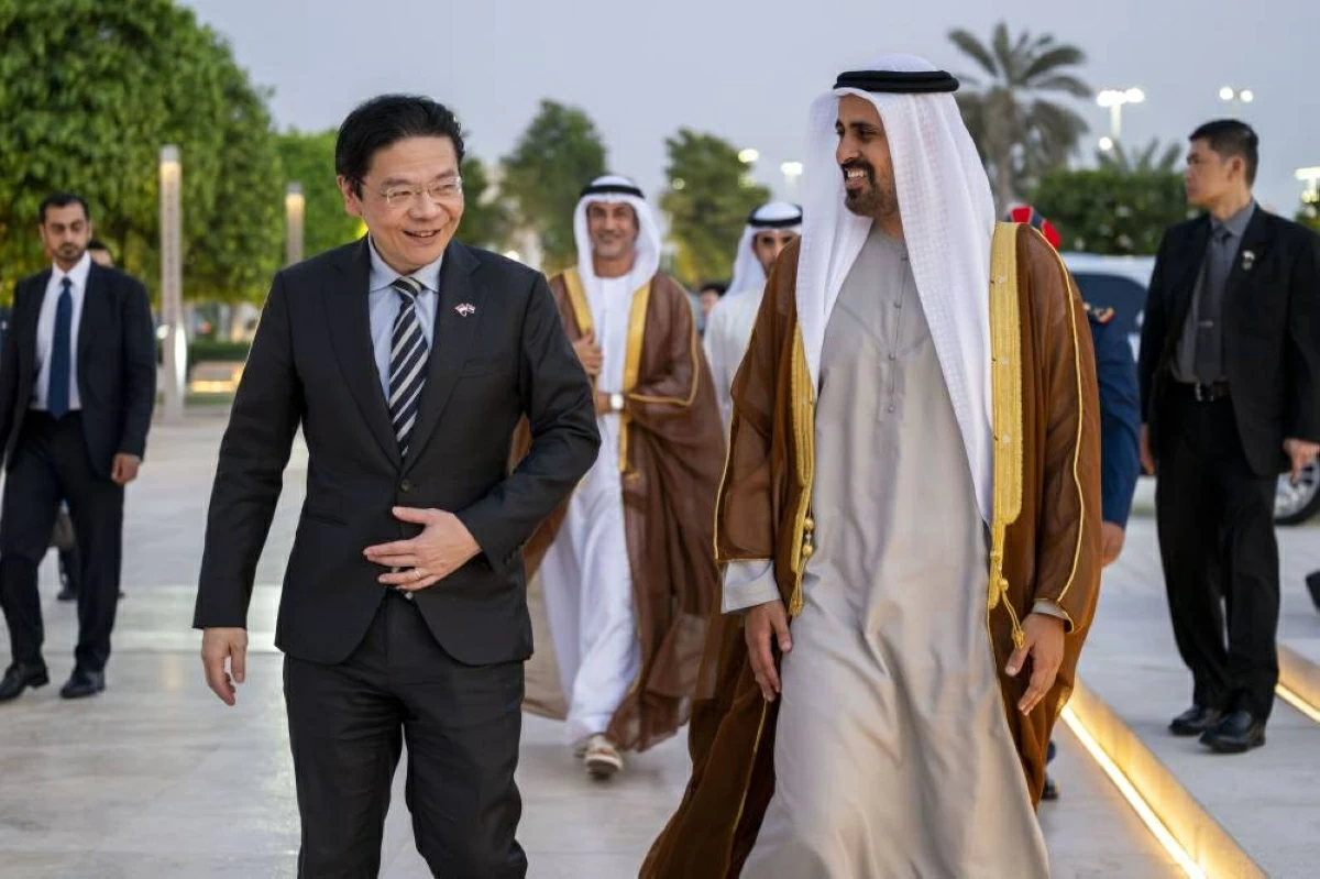 ذياب بن محمد يستقبل وونغ في واحة الكرامة