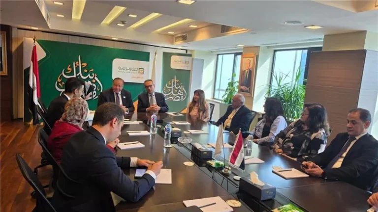 الجهاز المصري للملكية الفكرية يمنح البنك الأهلي المصري براءة نموذج منفعة عن ابتكار «الوحدة المصرفية المتنقلة»
