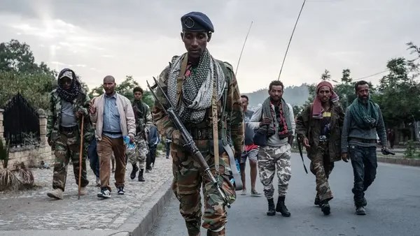 هروب الإثيوبيين إلى كينيا.. اشتباكات بين أوروميا وإقليم الصومال يشعل أزمة جديدة