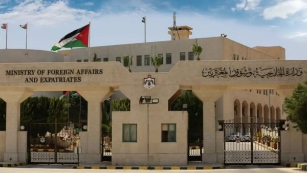 الأردن يدين استهداف مطاري أبها والملك خالد الدوليين بالسعودية