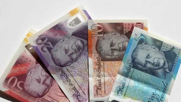 عوائد السندات البريطانية تتراجع وسط توقعات بعدم زيادة الاقتراض في الموازنة الجديدة