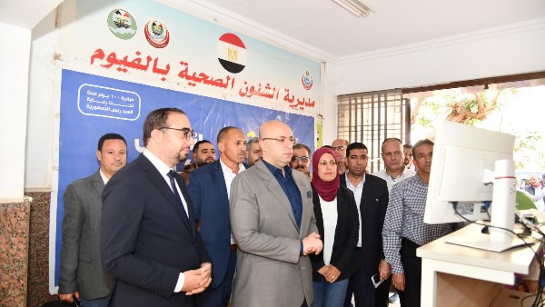 محافظ الفيوم يدشّن الحملة القومية للتطعيم ضد الحصبة والحصبة الألمانية