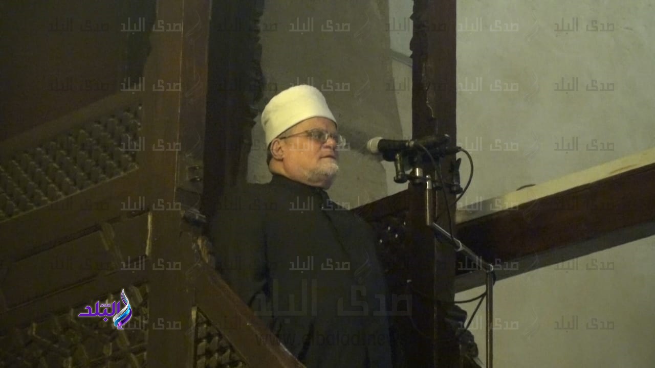 هل يجوز دفع الزكاة لمريض عاجز عن شراء العلاج؟..  عطية لاشين يجيب