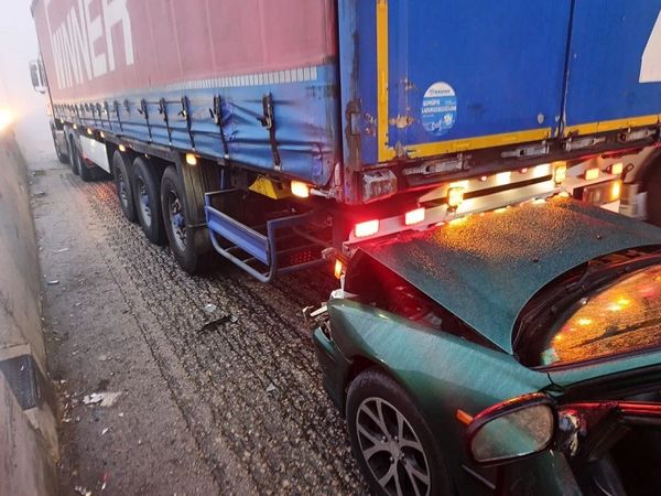المنخفض الجوي يخنق الطرقات اللبنانية… زحمة سير خانقة وحوادث انزلاق بالجملة