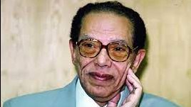 مركز الأزهر للفتوى يحيي ذكرى رحيل الدكتور مصطفى محمود عبر صفحته الرسمية