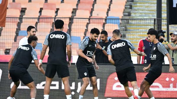 بدلاء الزمالك أمام زد في كأس الرابطة.. محمود جهاد وأحمد حسن على مقاعد البدلاء