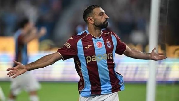يزيد الأمور صعوبة بمشاركته.. لاعب قاسم باشا يتغنى بـ محمد صلاح