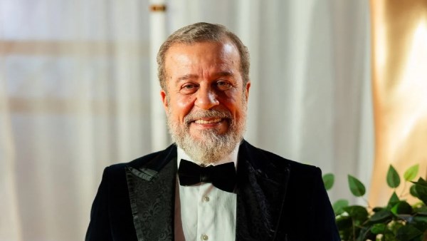 شريف منير لـ صدى البلد: سعيد بنجاح فيلم «ريد فلاج».. وأجسد شخصية ترزي حريمي ووالد أحمد حاتم