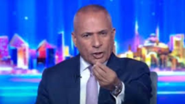 أحمد موسى: إثيوبيا تريد قاعدة عسكرية على البحر الأحمر وليس مركزًا تجاريًا.. فيديو