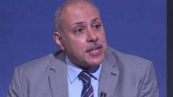 لا يعني بالضرورة إرسال قوات عسكرية.. أستاذ علوم سياسية يوضح طبيعة التفويض الرئاسي لدعم السعودية