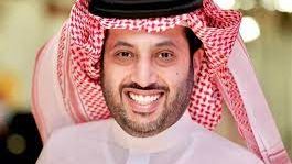 تركي آل الشيخ يحتفي بوصول عمرو يوسف وأسماء جلال إلى الرياض برسالة لافتة