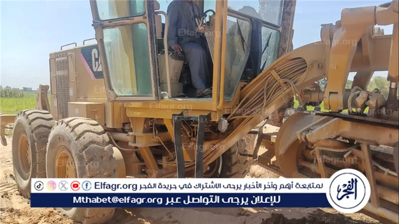محافظ أسيوط: تسوية التربة الرملية بمدخل عزبة الخضيرية بالبداري