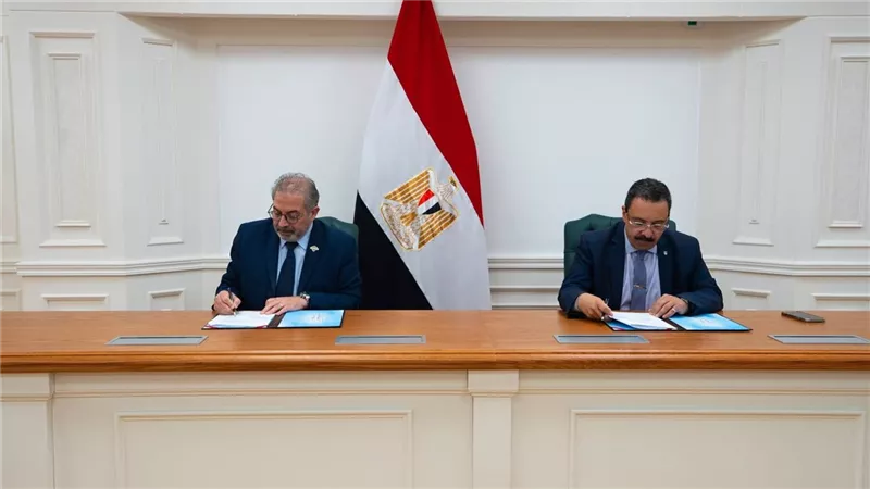 التأمين الصحي الشامل يوسّع شبكة مقدمي الخدمة بتوقيع عقد مع مستشفى سموحة الجامعي التخصصي بالإسكندرية